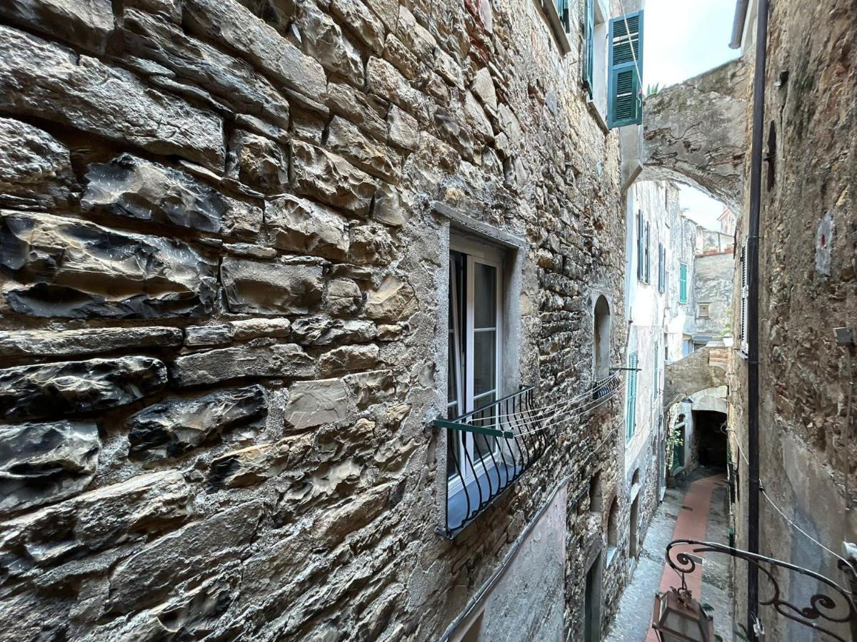 La Finestra Sul Borgo Bed and Breakfast Cervo Eksteriør billede